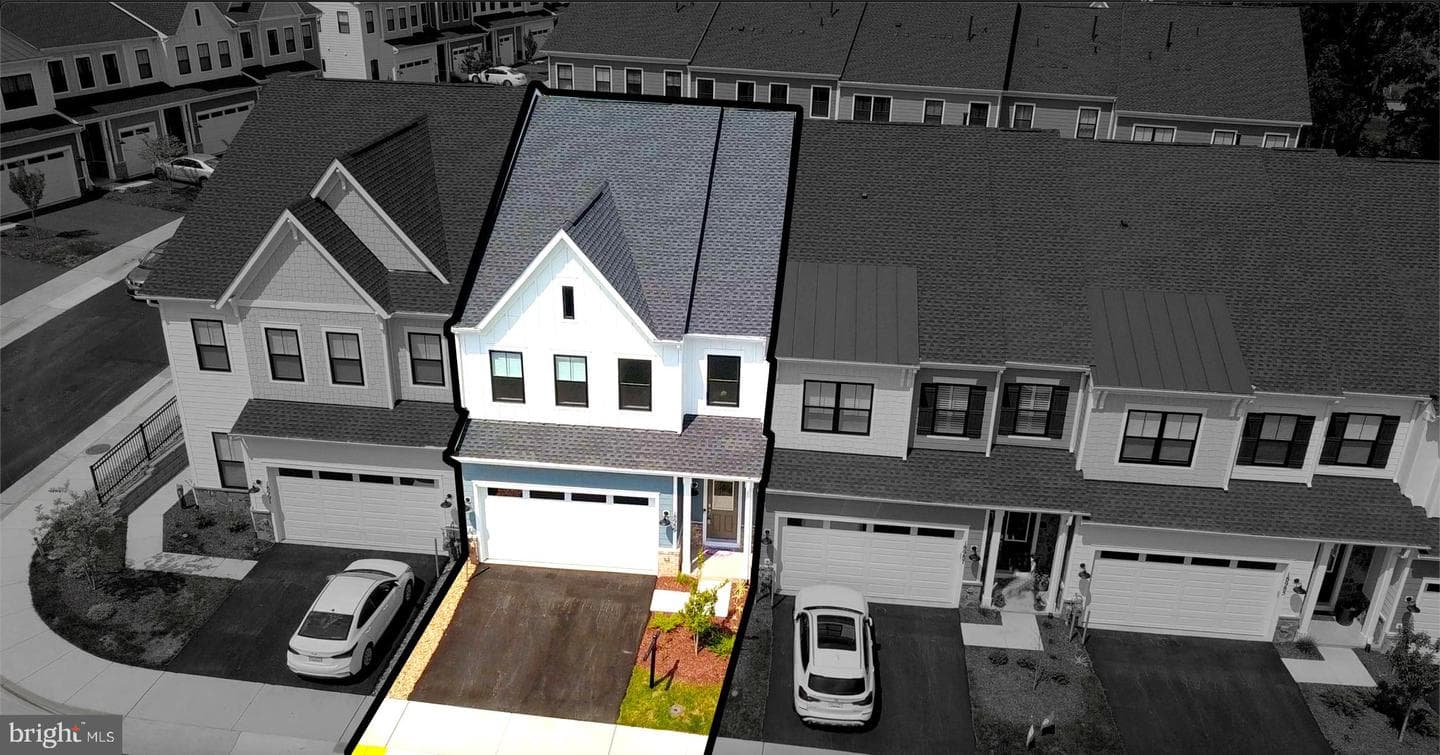 18989 Coral Reef Sq, Leesburg, VA 20176-3889, United States