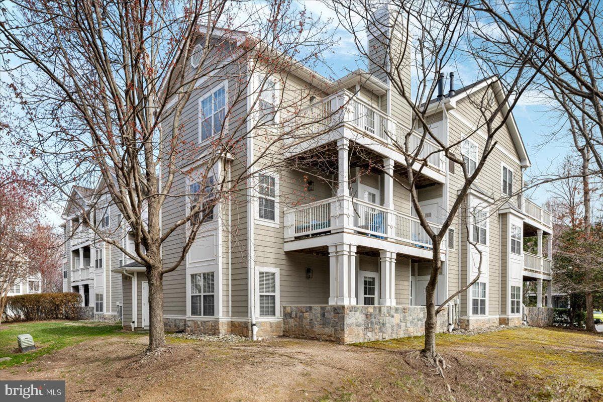 1705 LAKE SHORE CREST DRIVE 25