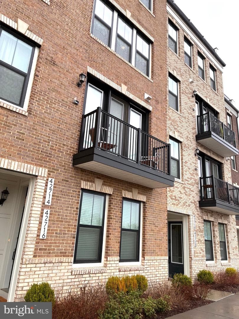 42716 Darala Dr, Ashburn, VA 20147-7253, United States