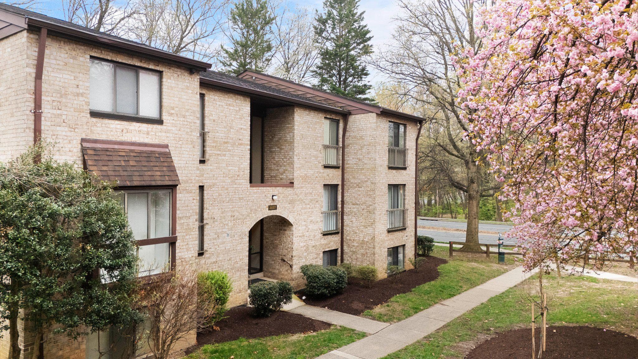 2037 Royal Fern Ct, Reston, VA 20191-2037, United States