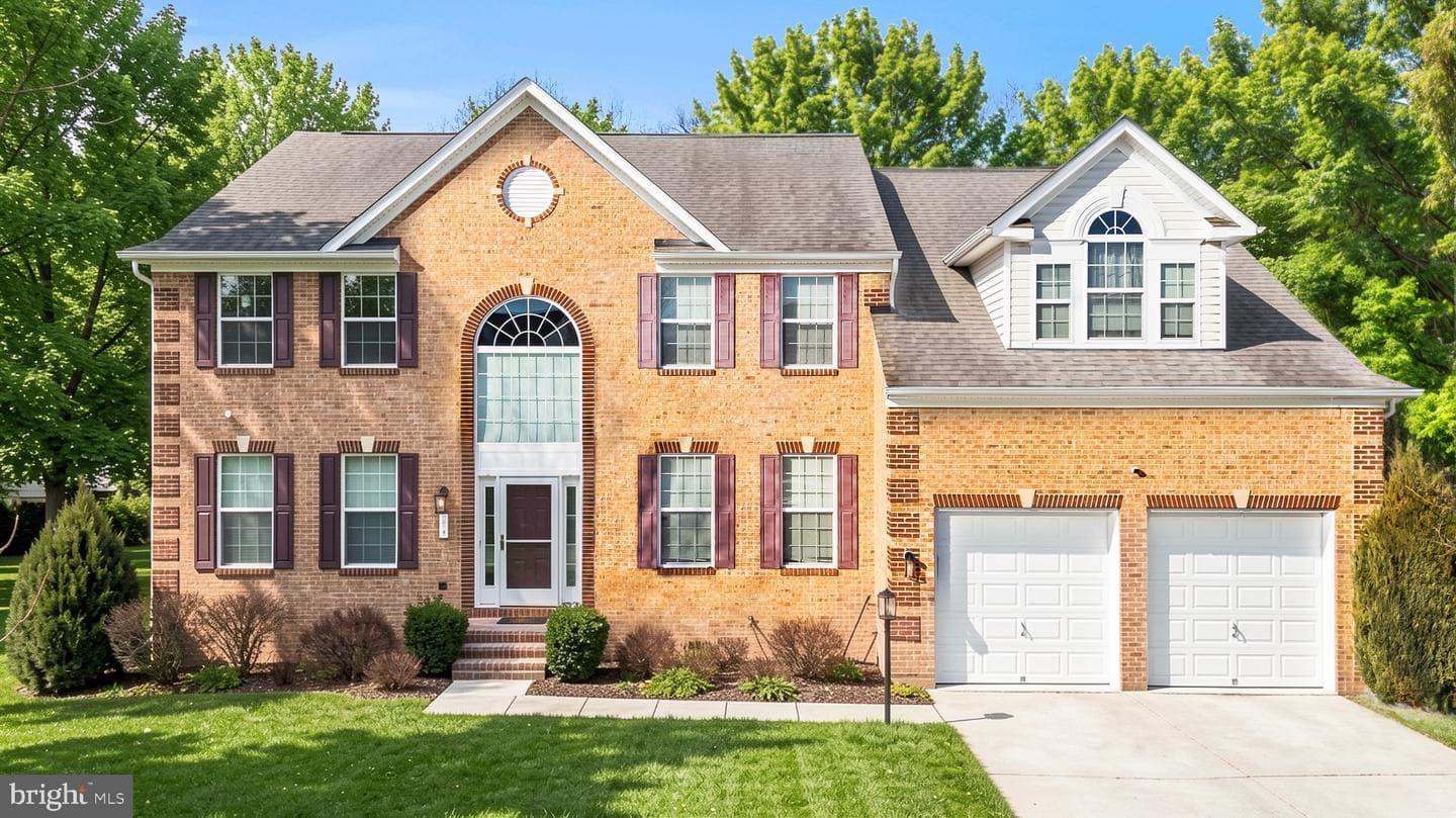 321 RADIANT COURT
