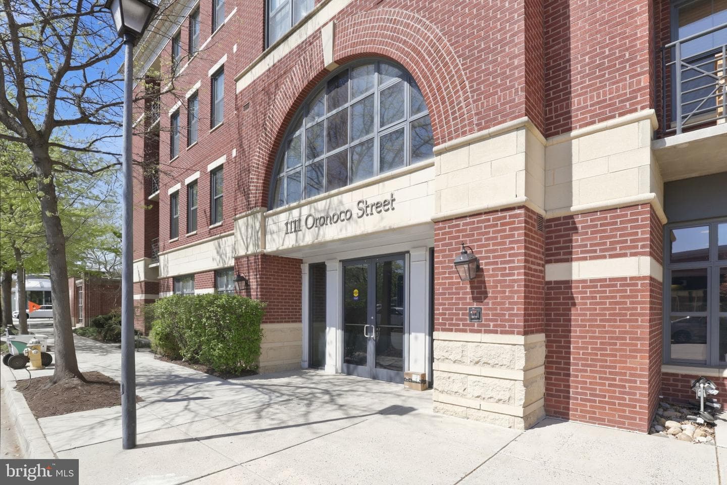1111 ORONOCO STREET 225