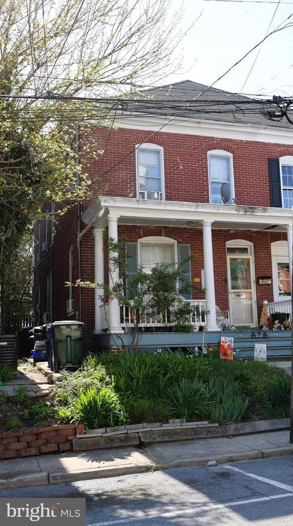 626 N MULBERRY STREET