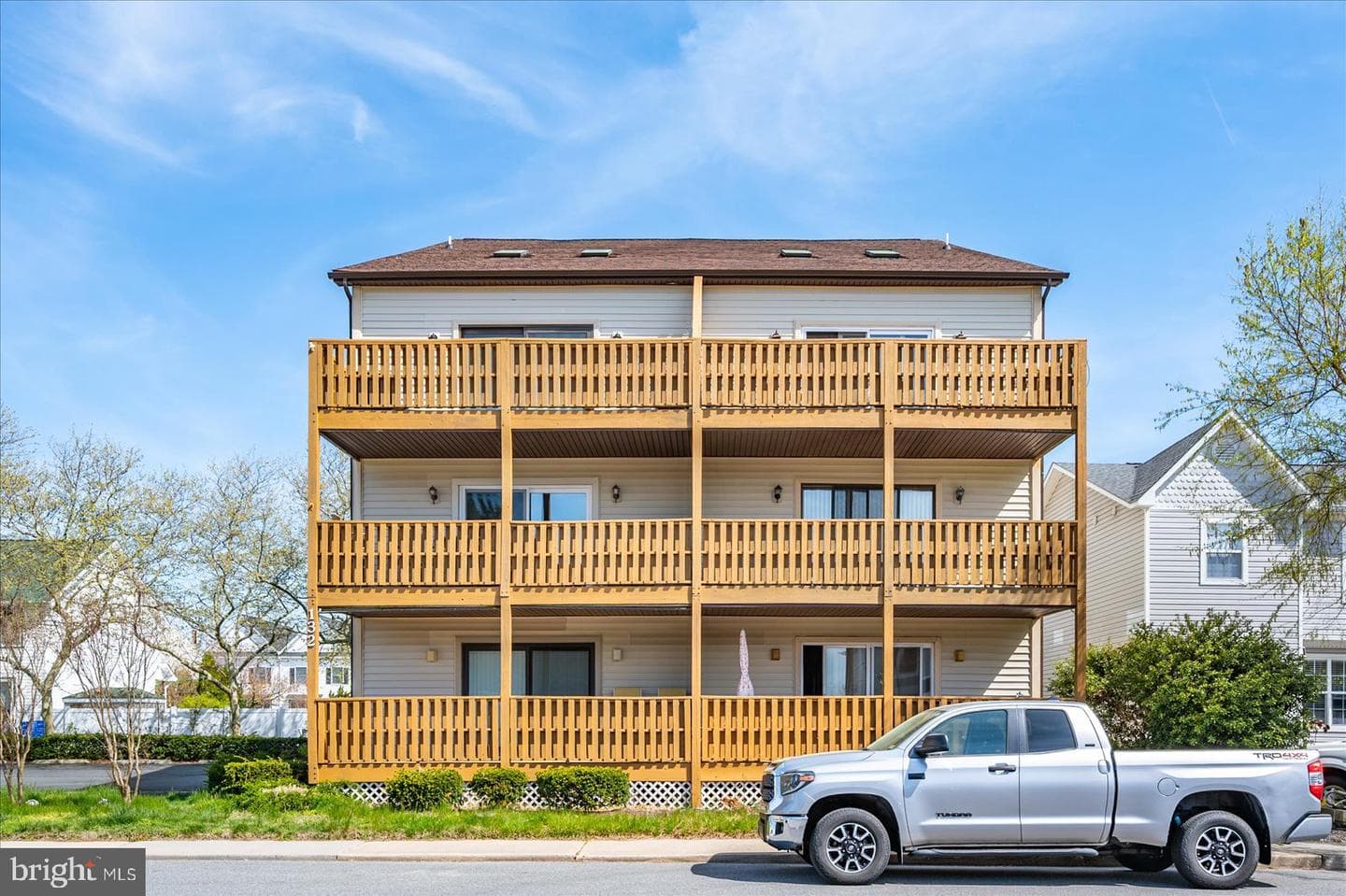 132 JAMESTOWN ROAD 4