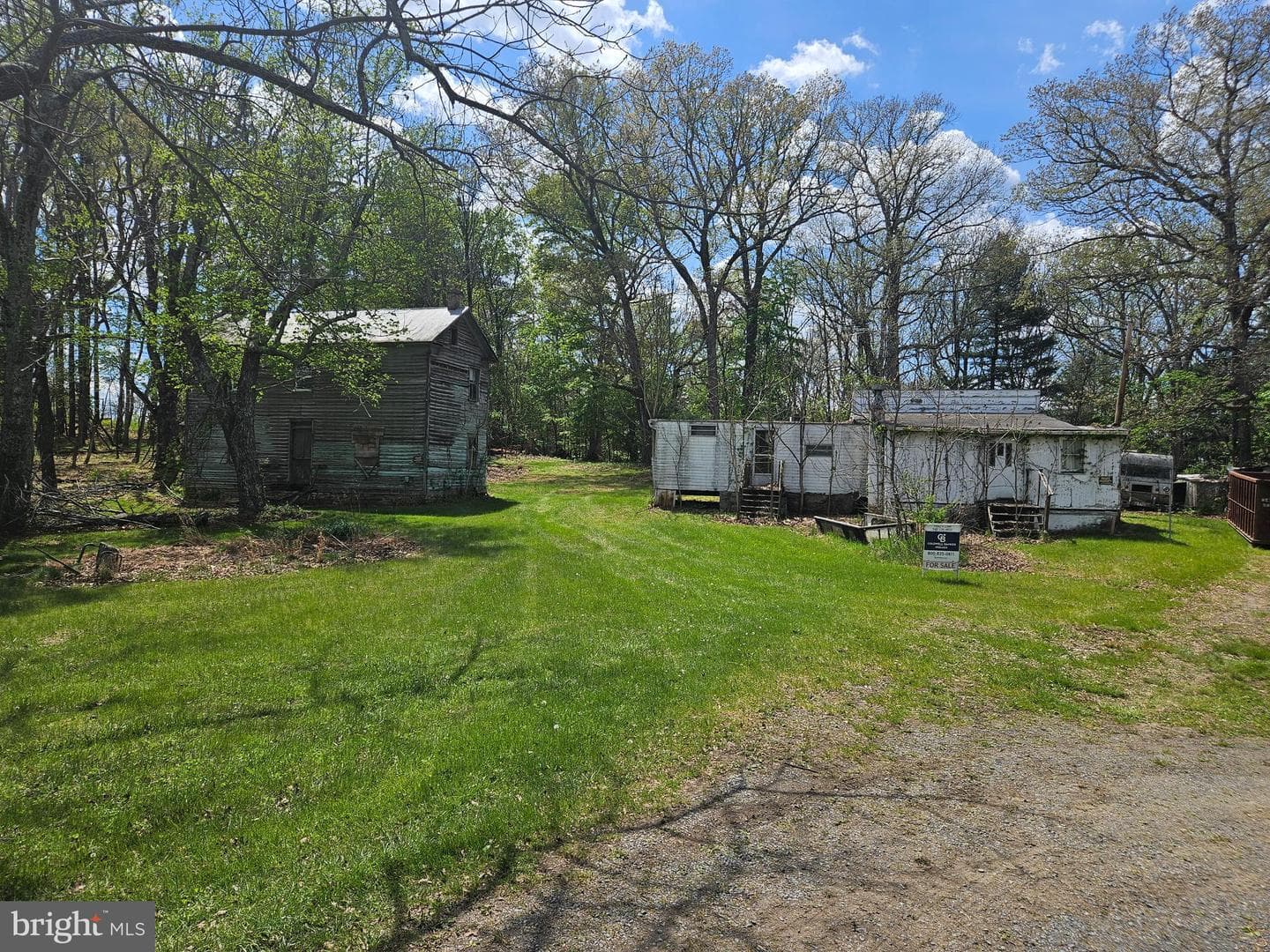 5737 N FREDERICK PIKE
