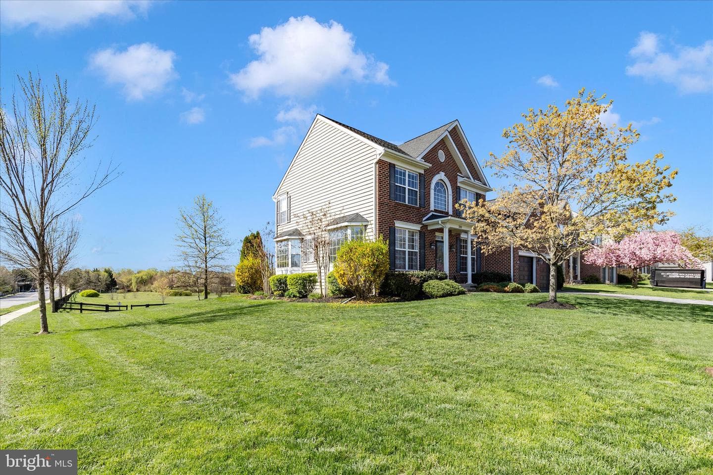 100 SUNLIGHT DRIVE
