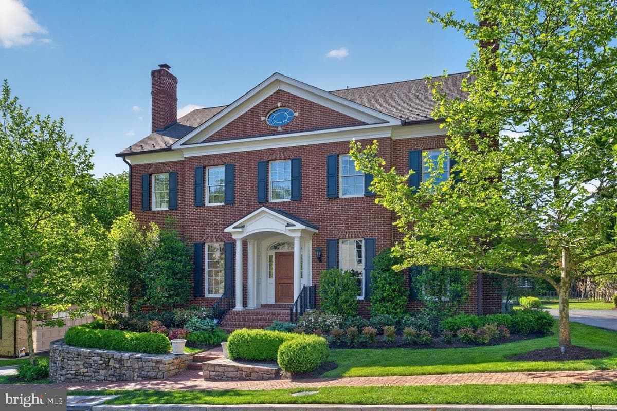 1935 FOXVIEW CIRCLE - Photo 1