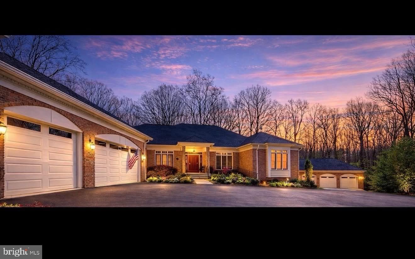 13801 HUNTING RUN DRIVE
