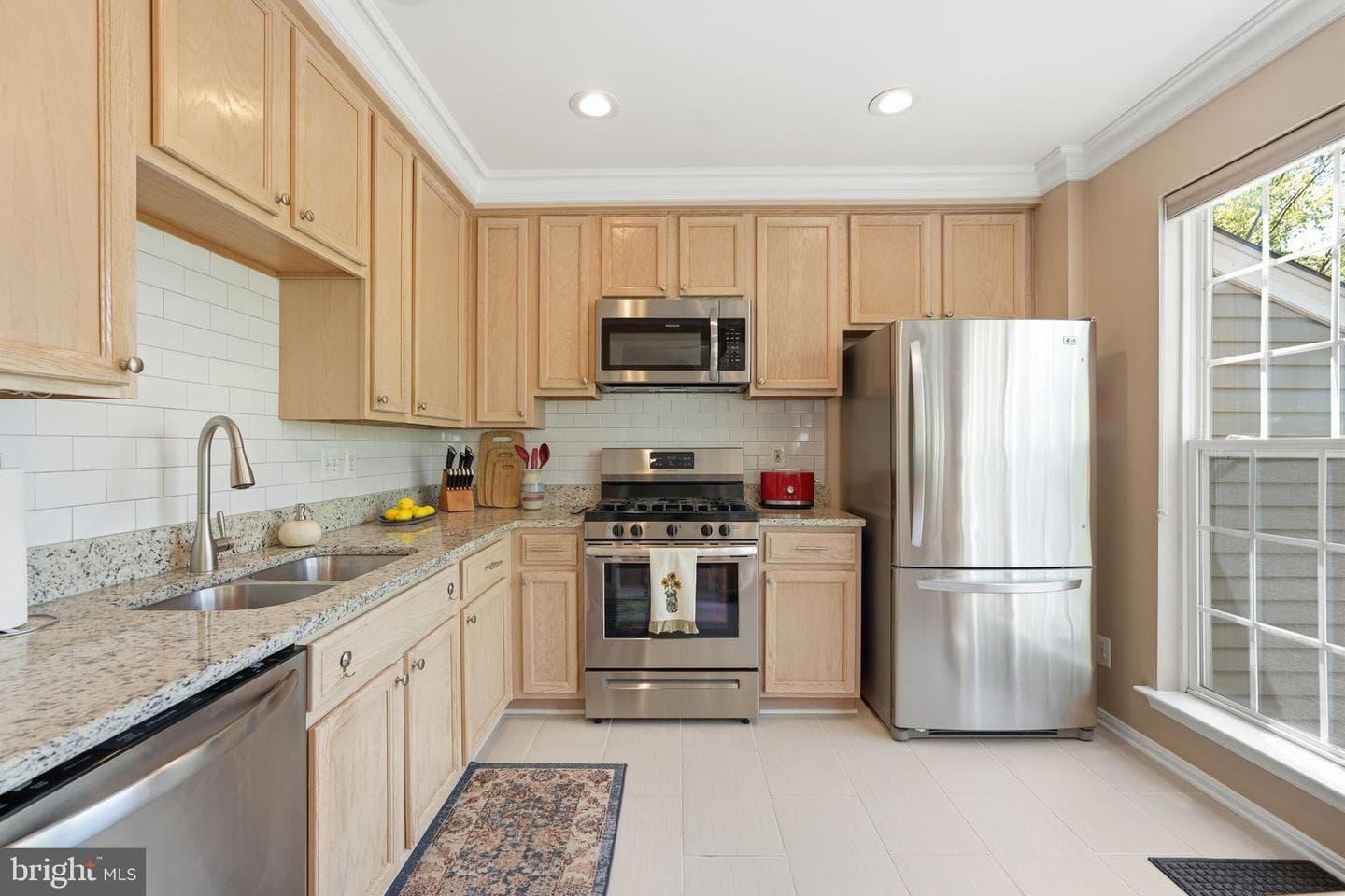 214 FALLSGROVE BOULEVARD 12