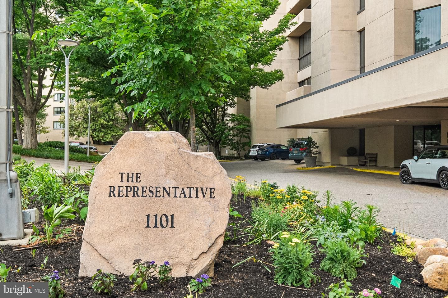1101 S ARLINGTON RIDGE ROAD 212