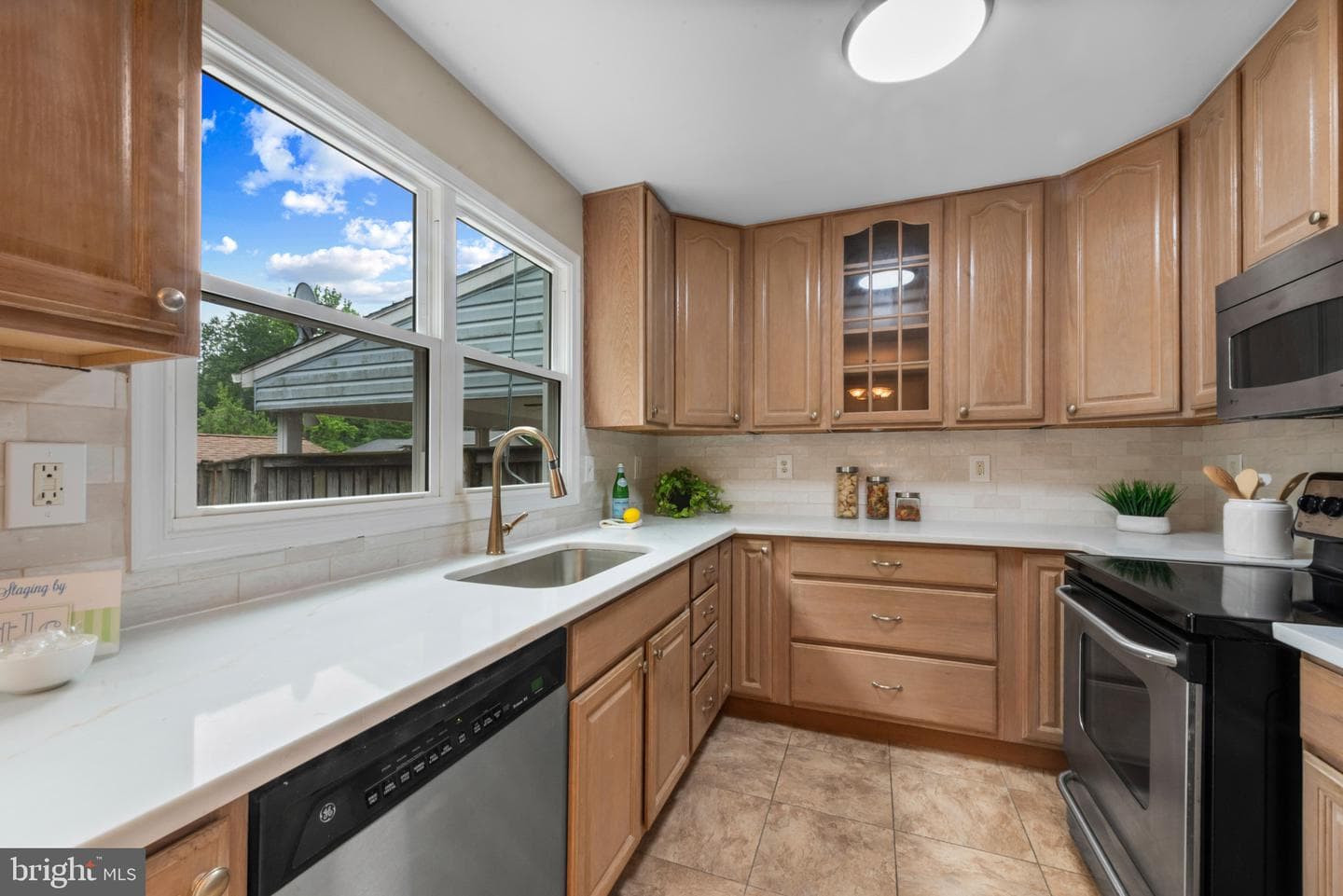7663 SHERLOCK COURT - Photo 1