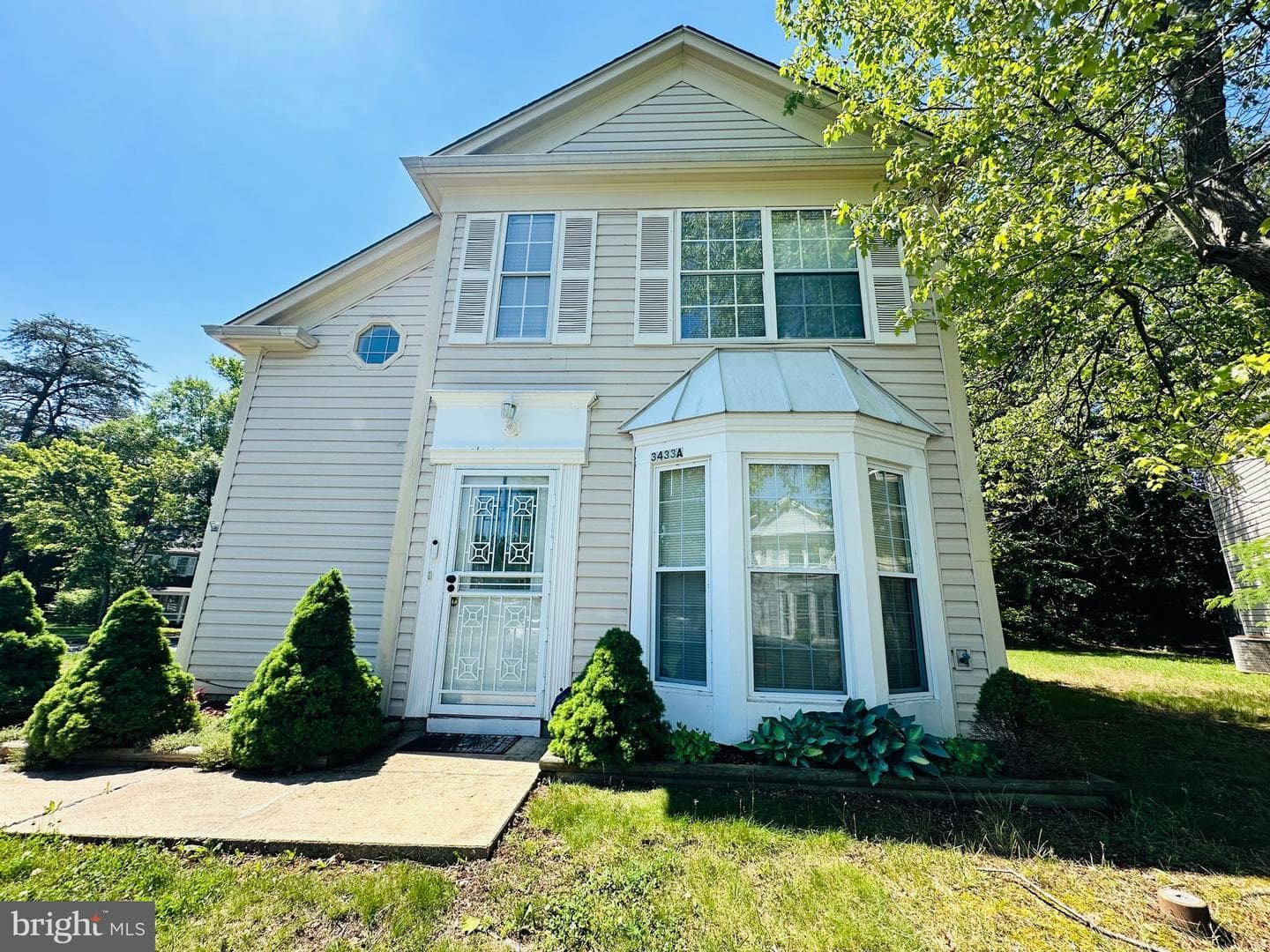3433 AZALEA PLACE