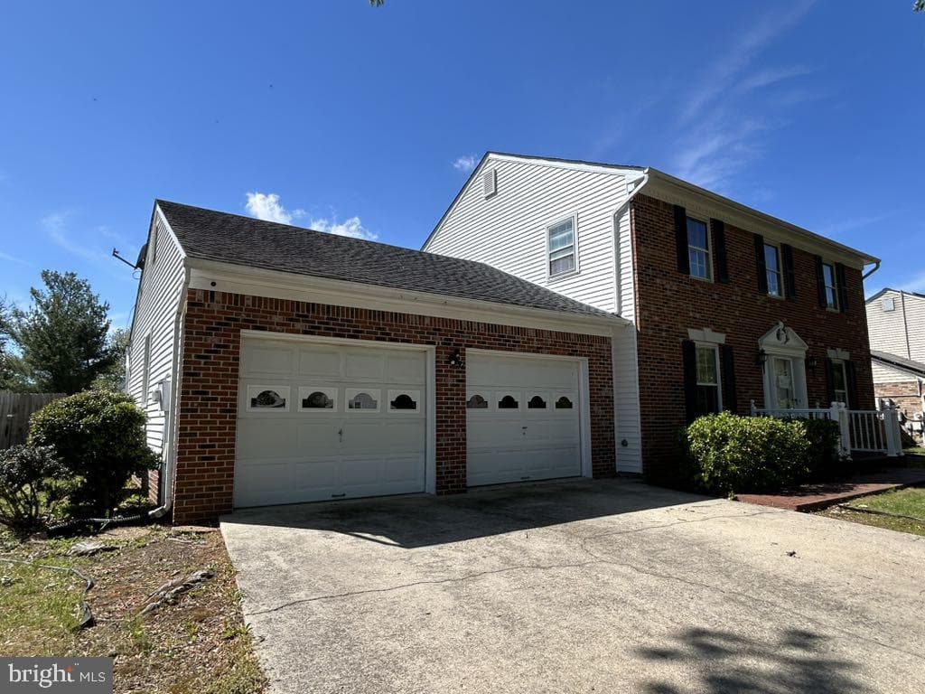 3402 WILLIAMSBURG DRIVE