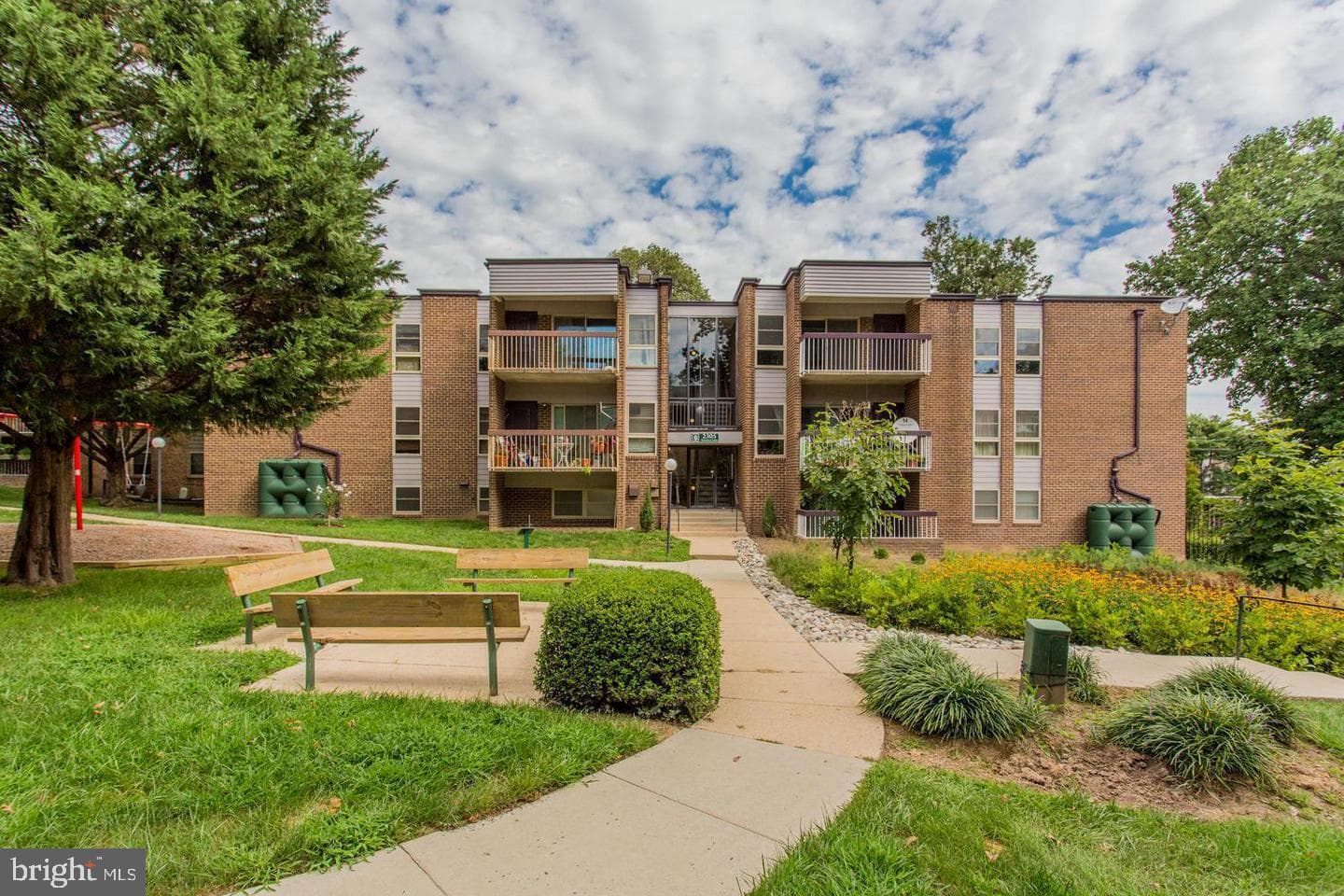 2305 GREENERY LANE 204-3