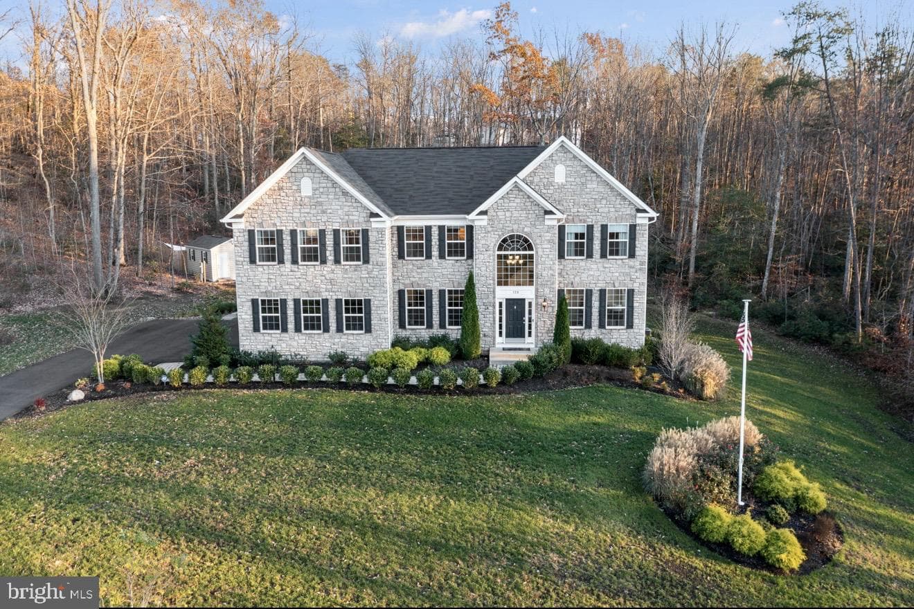 120 Perth Dr, Fredericksburg, VA 22405-2898, United States