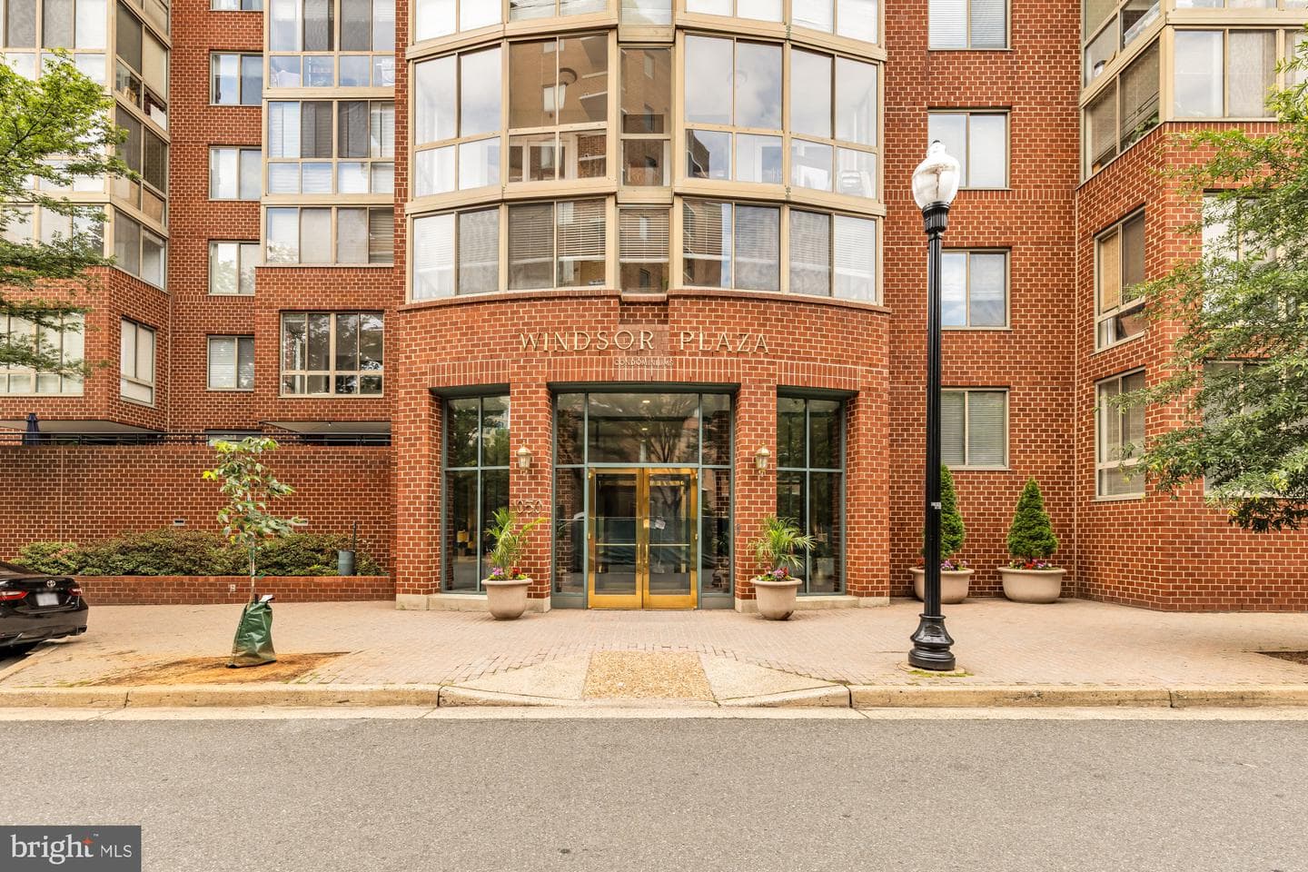 1050 N Taylor St, Arlington, VA 22201-4706, United States