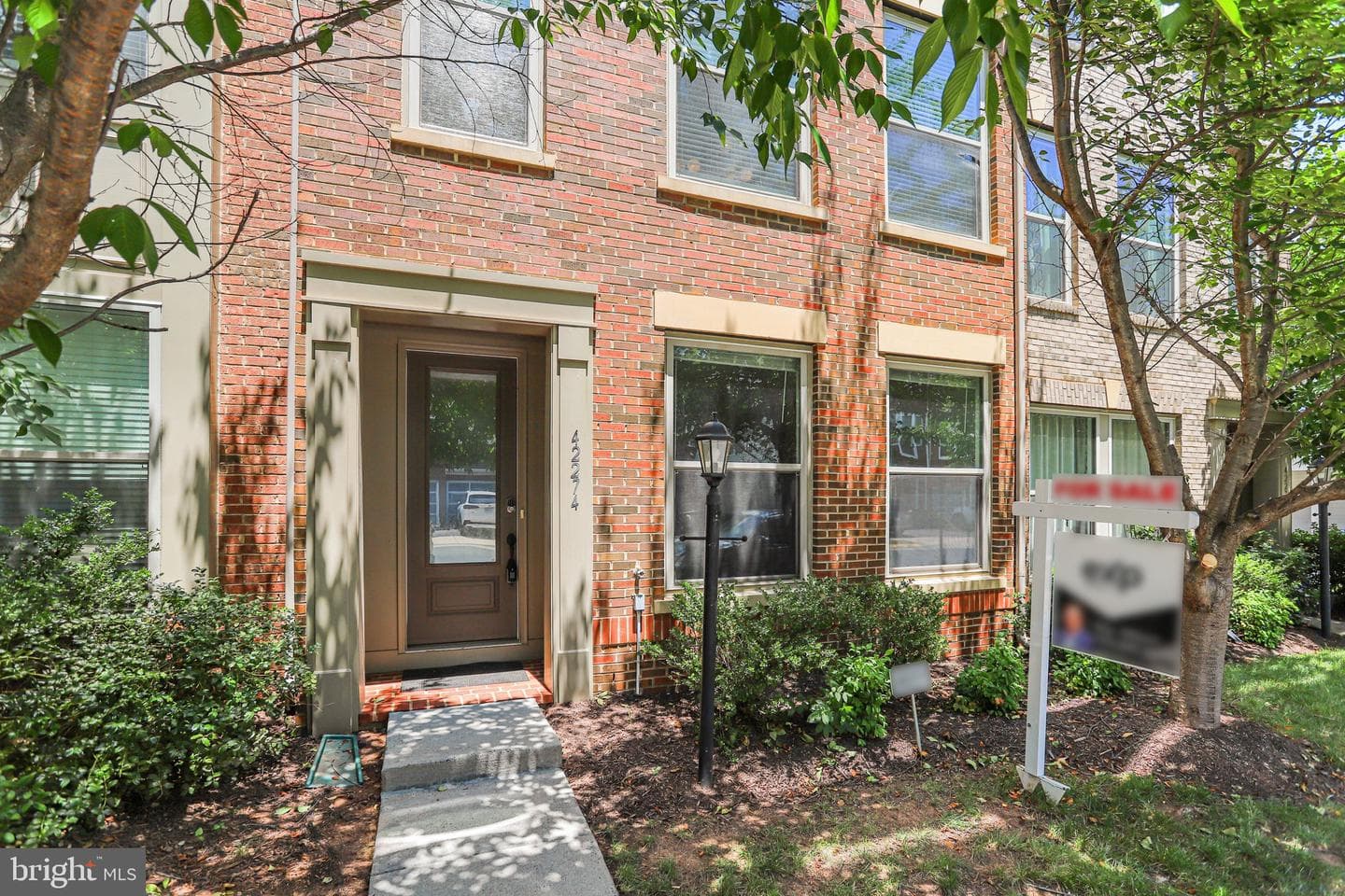 42274 Hampton Woods Ter, Ashburn, VA 20148-7433, United States