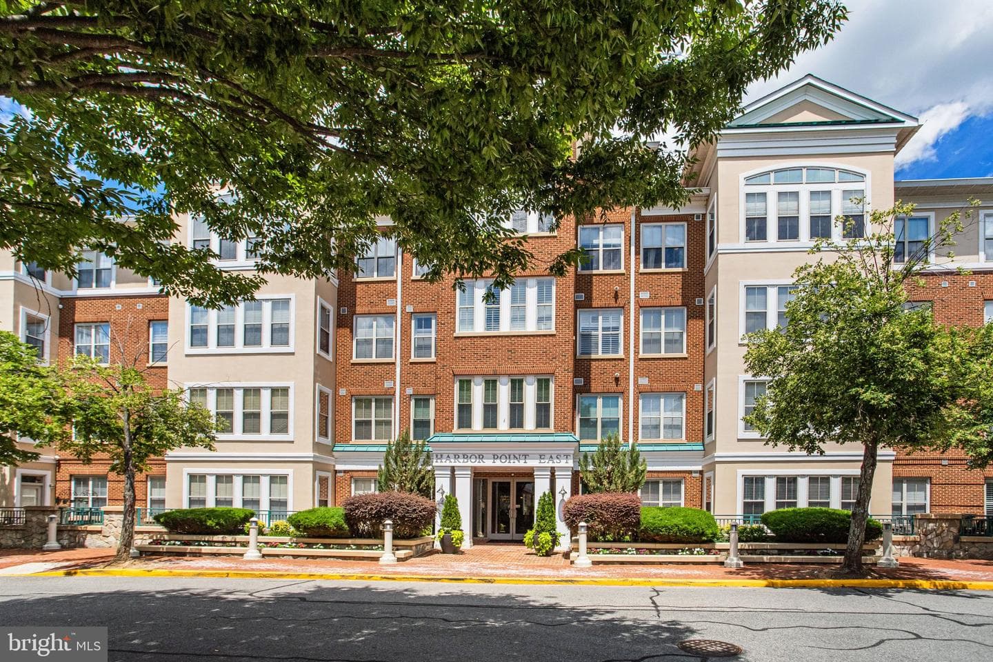 440 BELMONT BAY DRIVE 404 - Photo 1