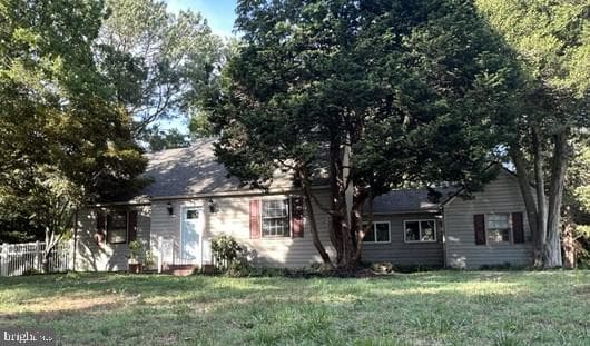 215 N PARK DRIVE