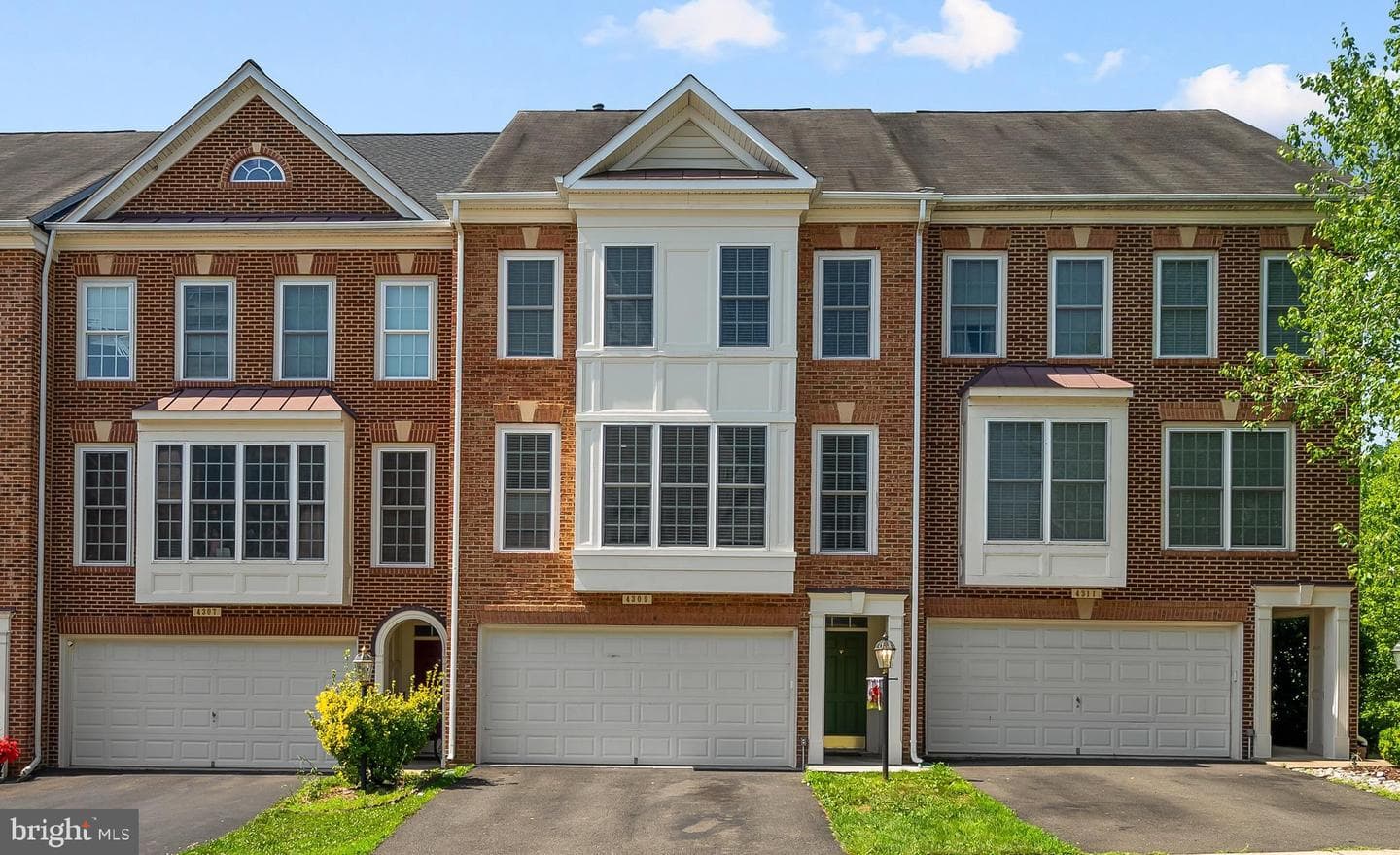 4309 STONE MOUNTAIN COURT