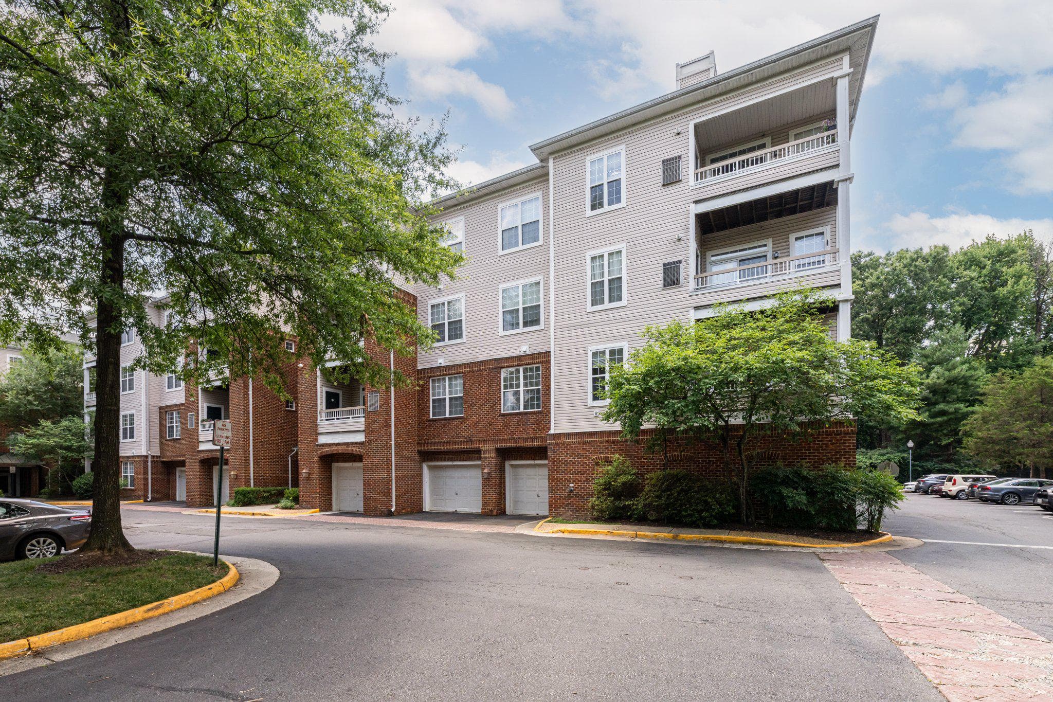 4320 Cannon Ridge Ct, Fairfax, VA 22033-6010, United States