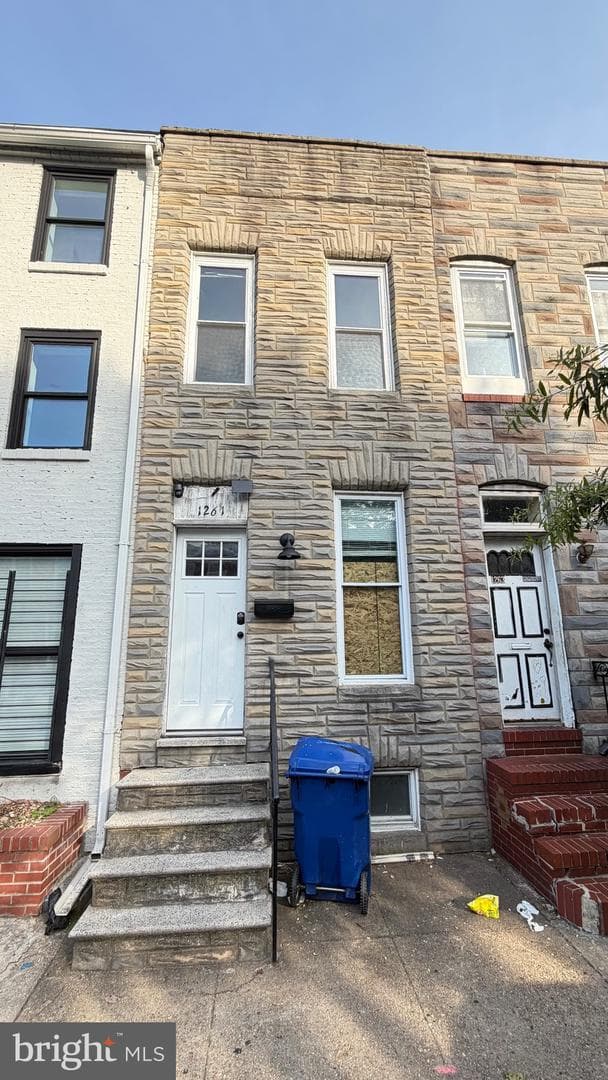 1261 WASHINGTON BOULEVARD - Photo 1