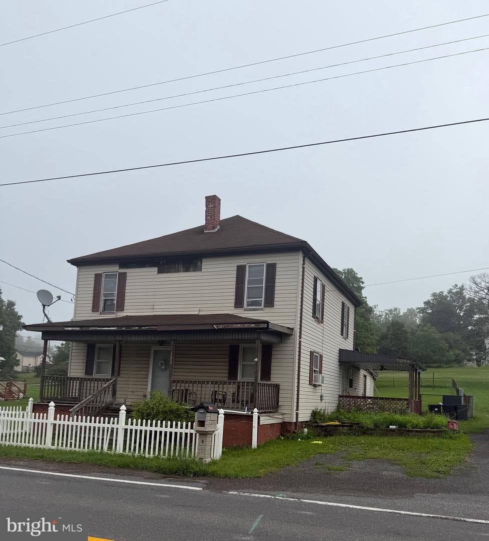 122 WALNUT STREET