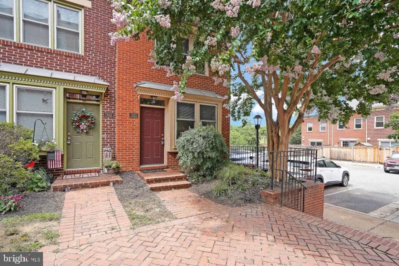 1533 ORONOCO STREET