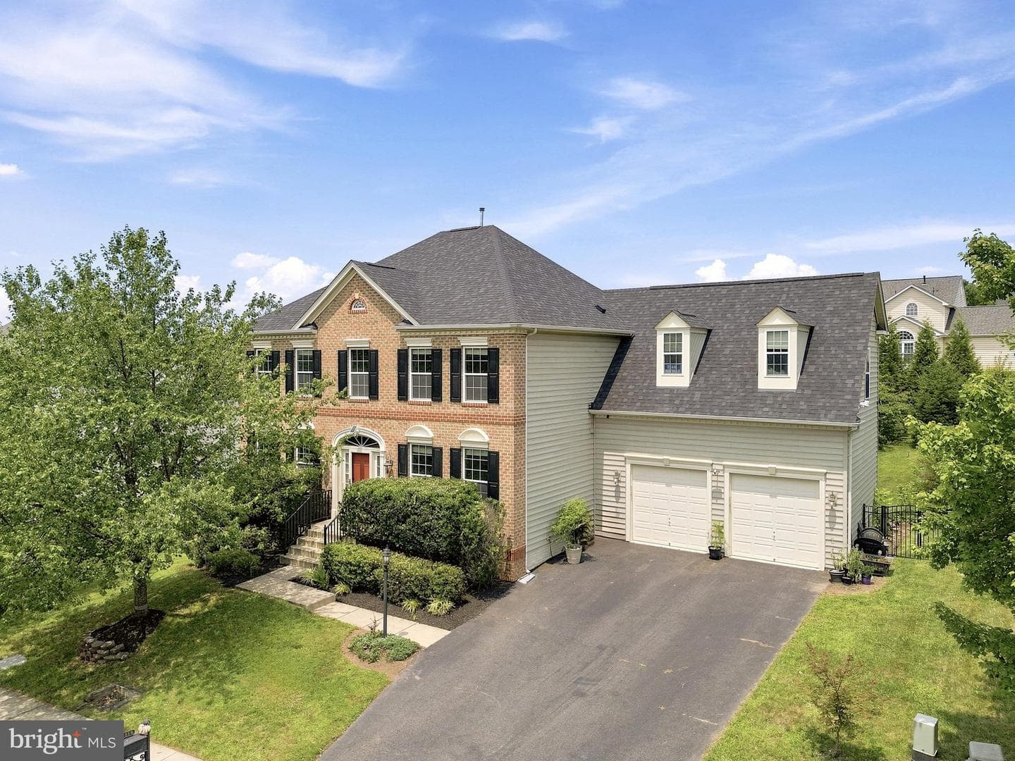 21054 HOODED CROW DRIVE