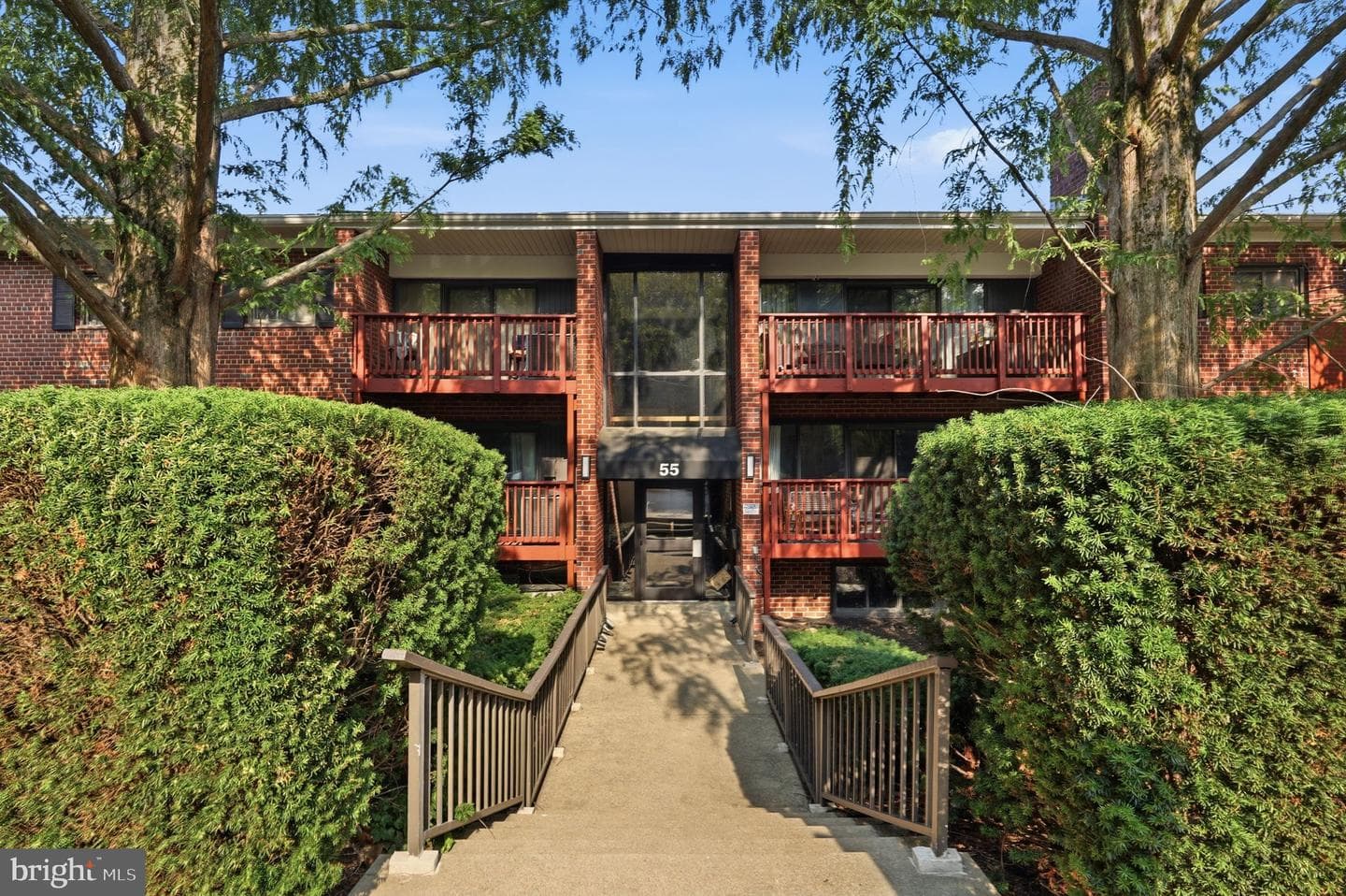 55 SKYHILL ROAD 202