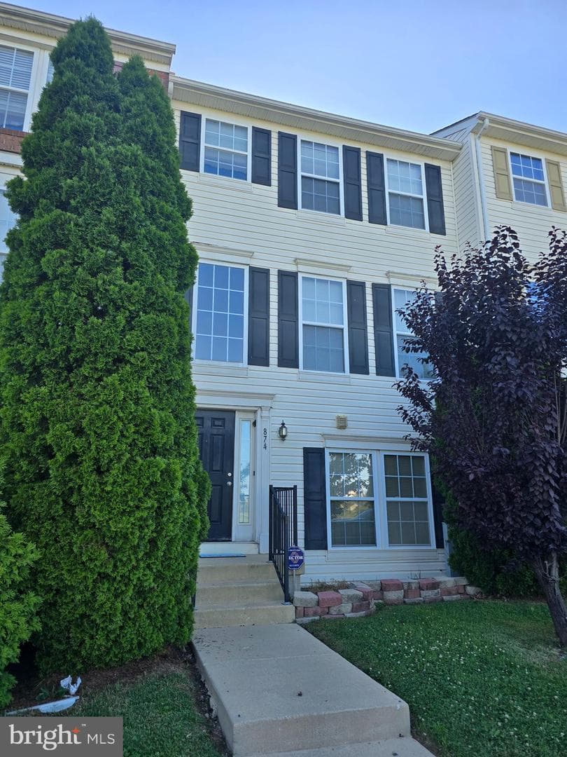 874 LOWE ROAD