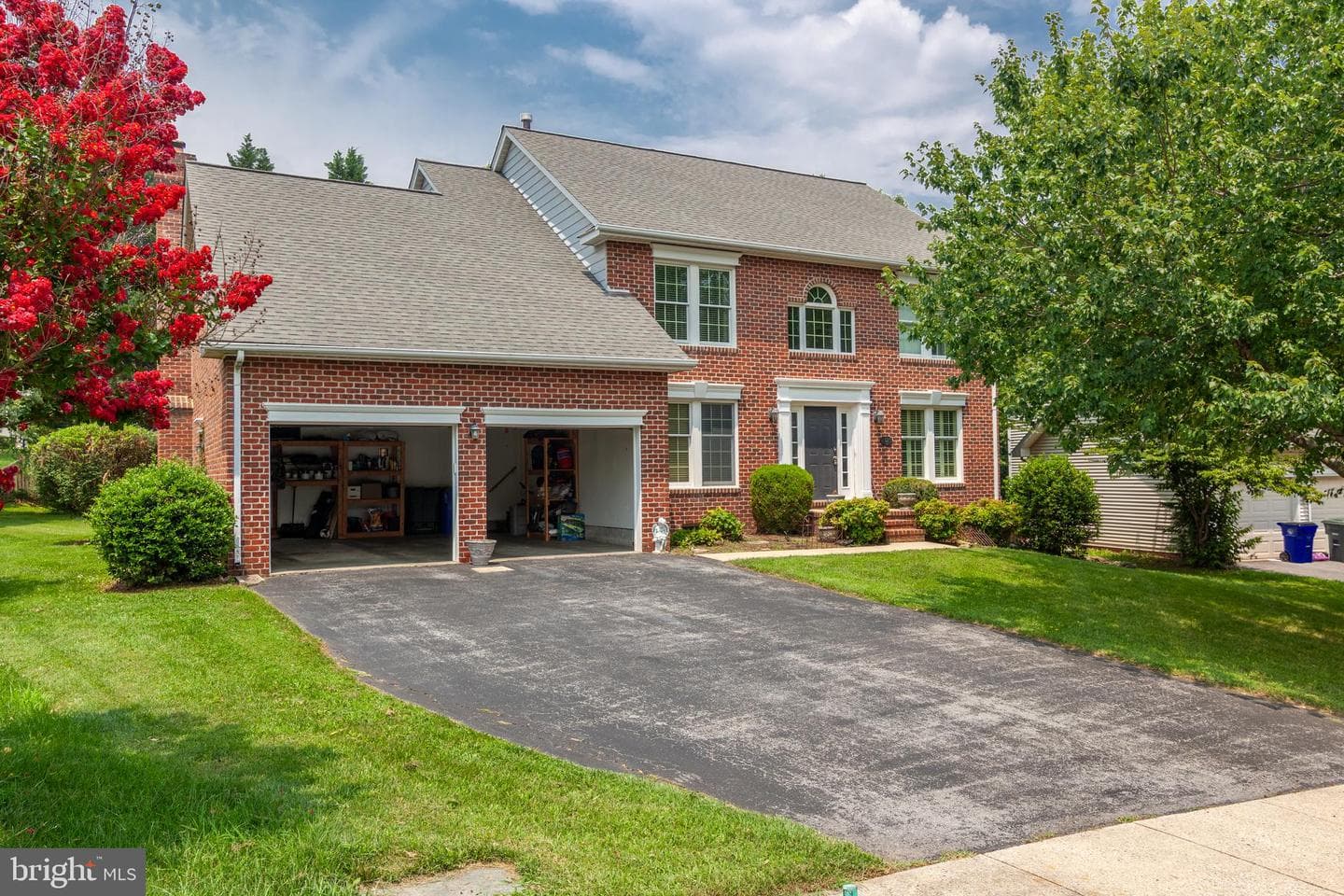 2425 HUNTERS CHASE COURT