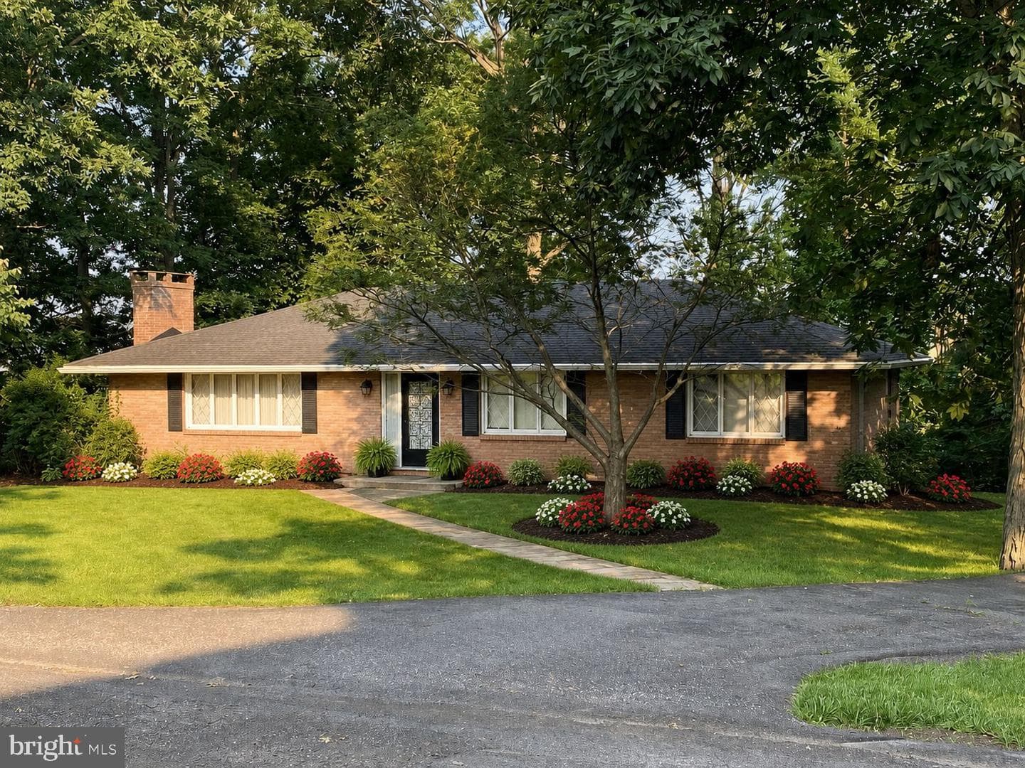 54 HAWTHORNE DRIVE