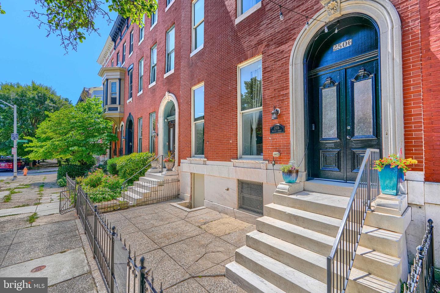 2506 MADISON AVENUE