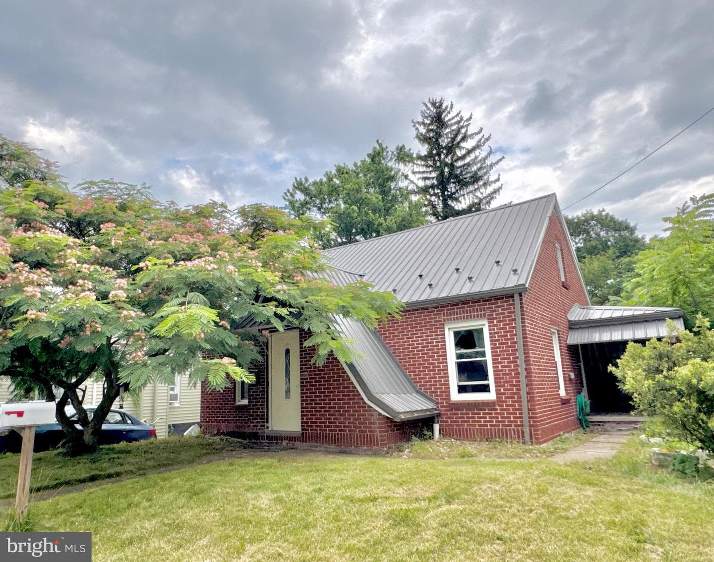 21 CENTENNIAL STREET