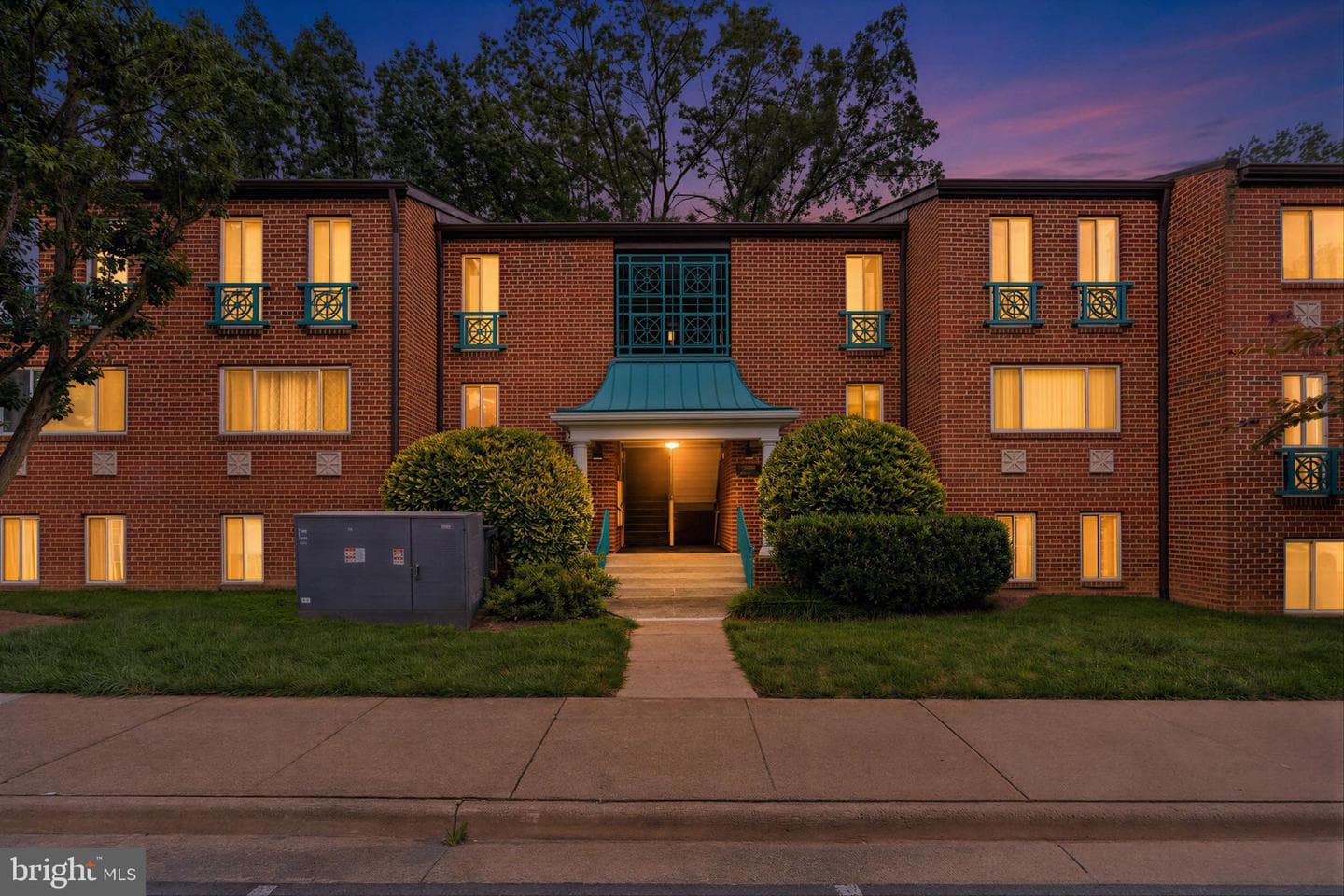 11811 BRETON COURT 22-D