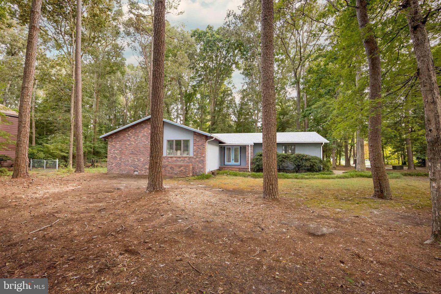 4229 RUSTIC ENTRY