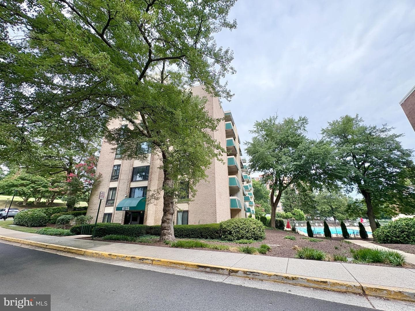 6133 LEESBURG PIKE 601