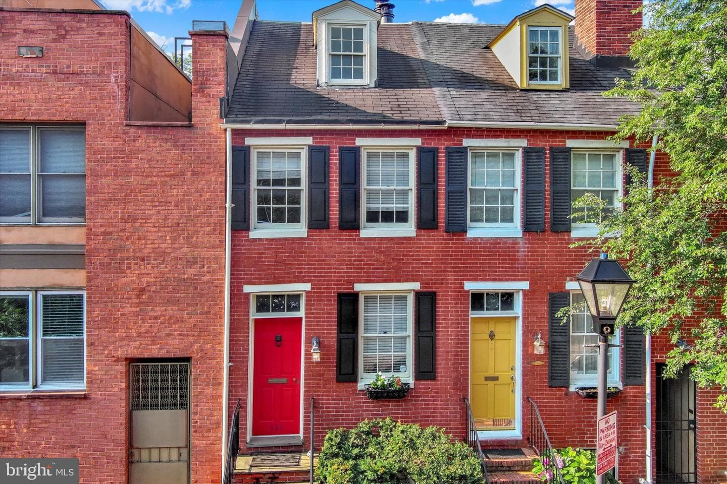 131 W Barre St, Baltimore, MD 21201-2403, United States - Photo 1