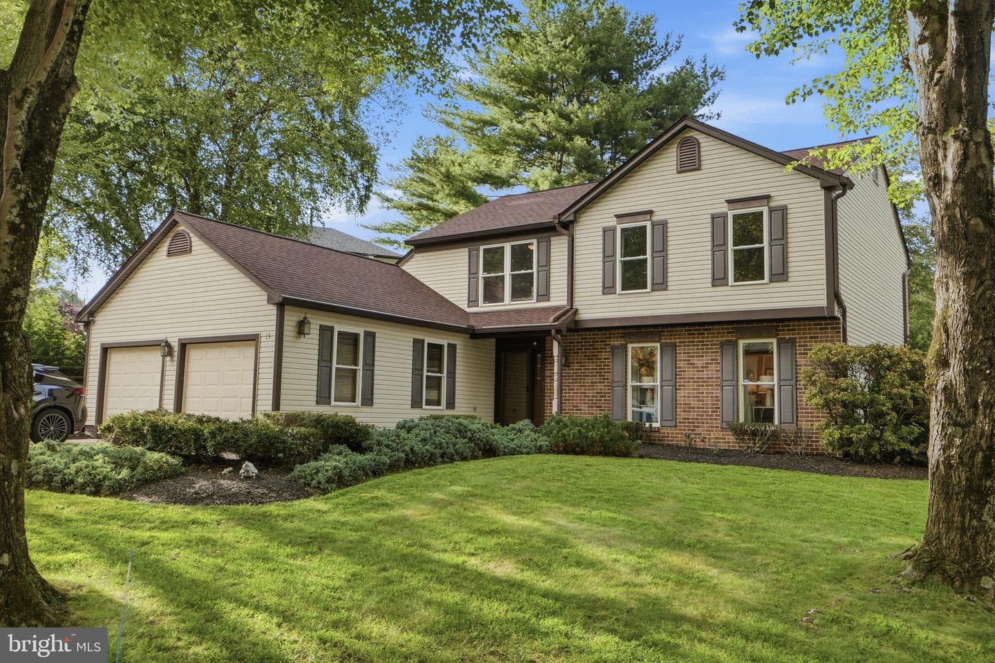 15 MIDDLEBRIDGE COURT