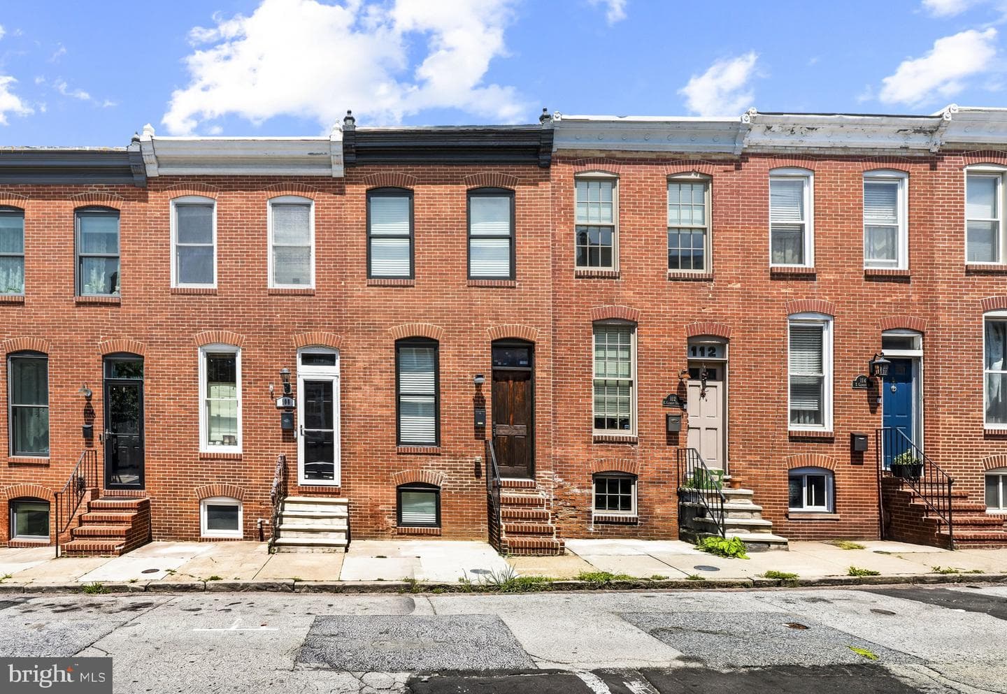 110 E CLEMENT STREET - Photo 1