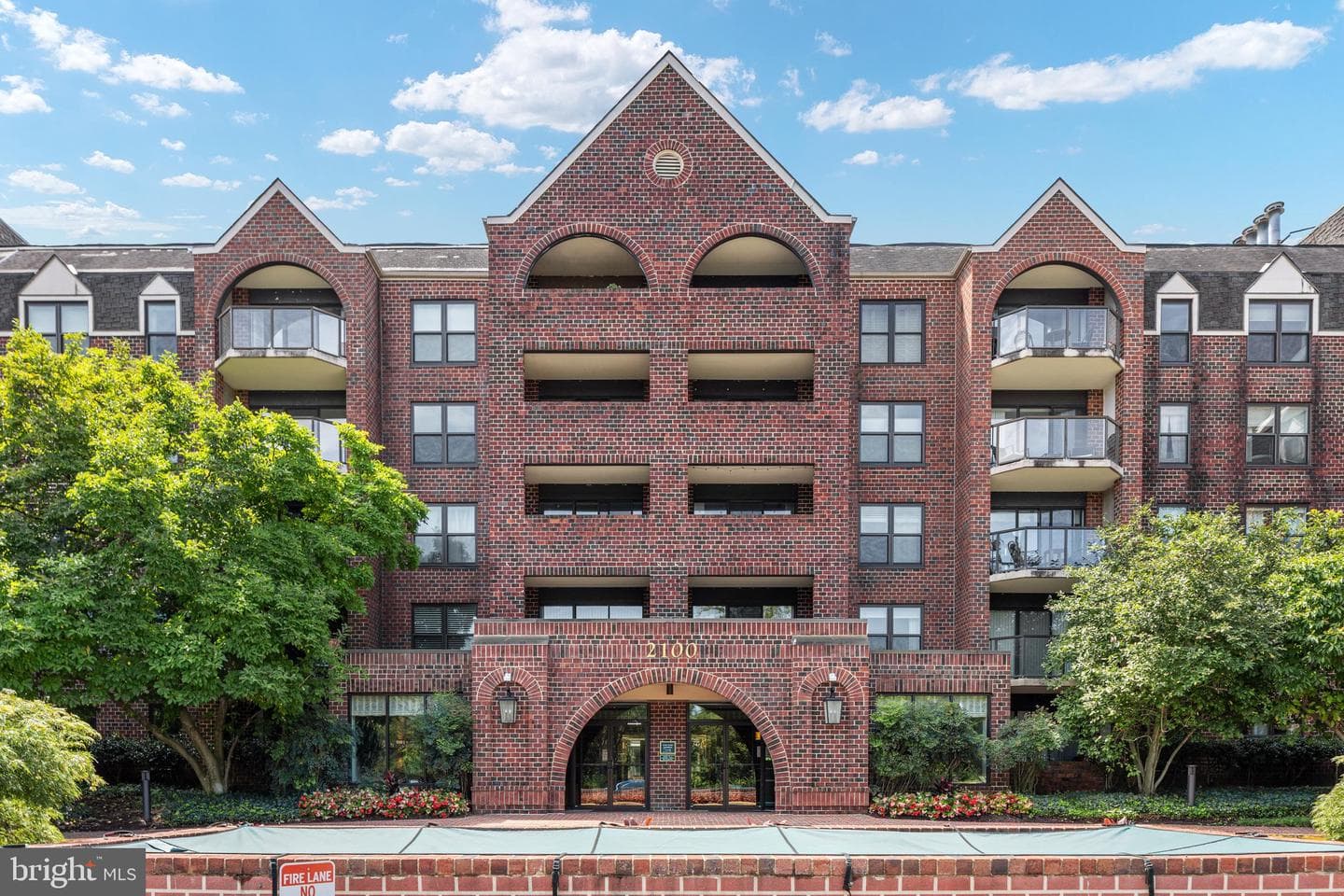 2100 LANGSTON BOULEVARD G08