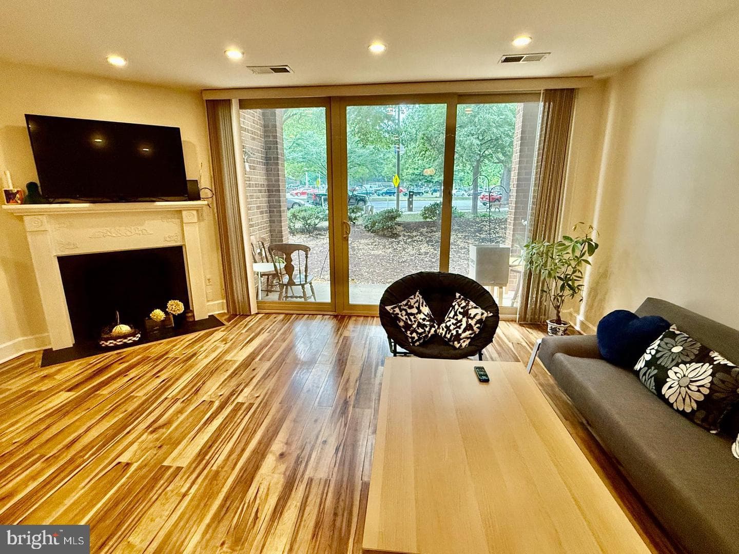 1605 S HAYES ST #1,ARLINGTON,VA,22202,ARLINGTON