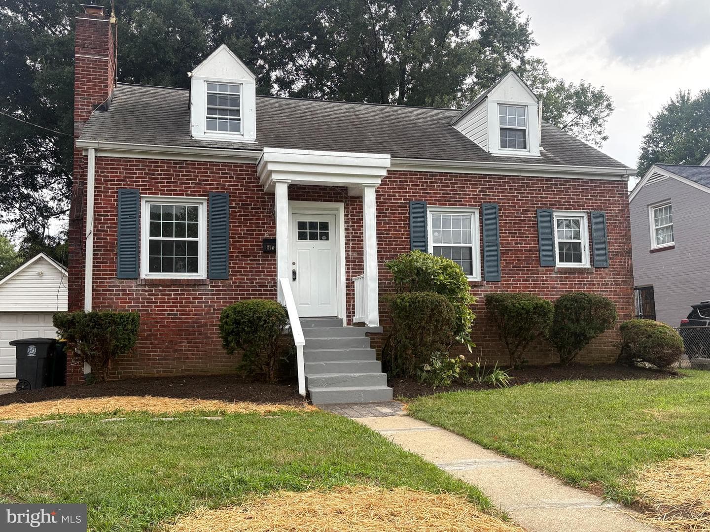 2105 AMHERST ROAD