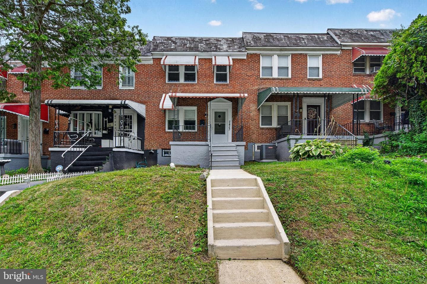 2423 W COLD SPRING LANE