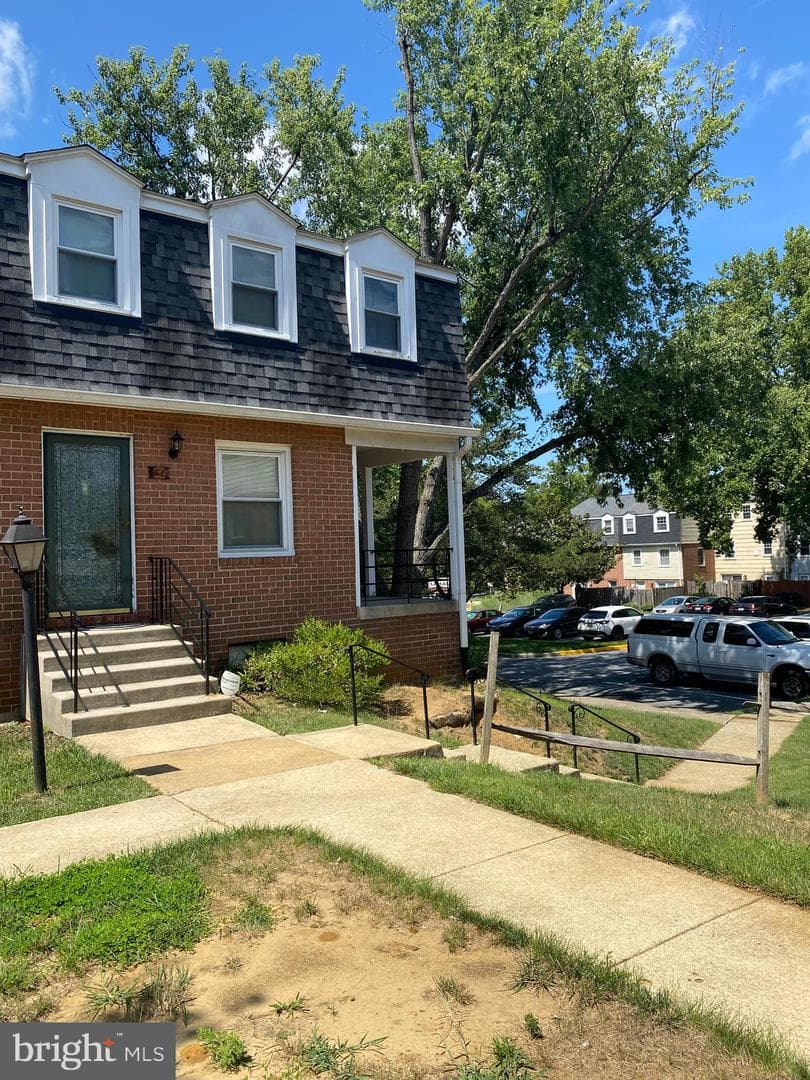 63 WATKINS PARK DRIVE 32