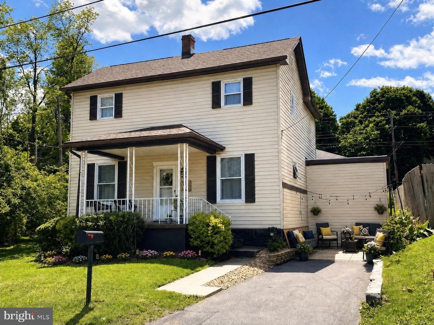 4 CENTENNIAL STREET