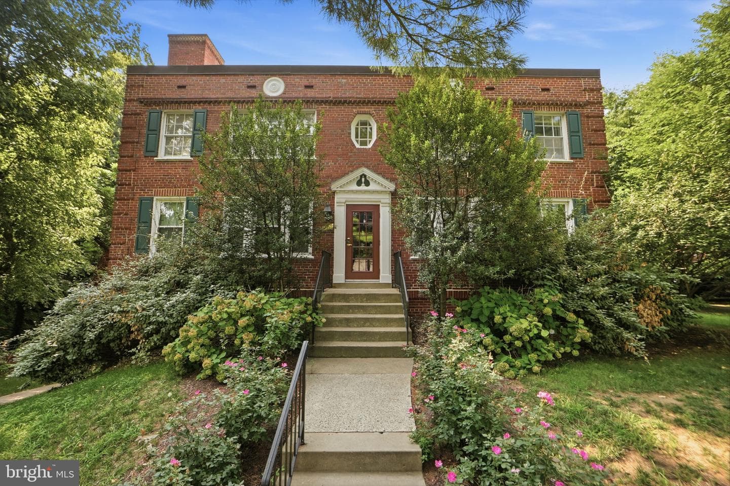 1917 N RHODES STREET 13