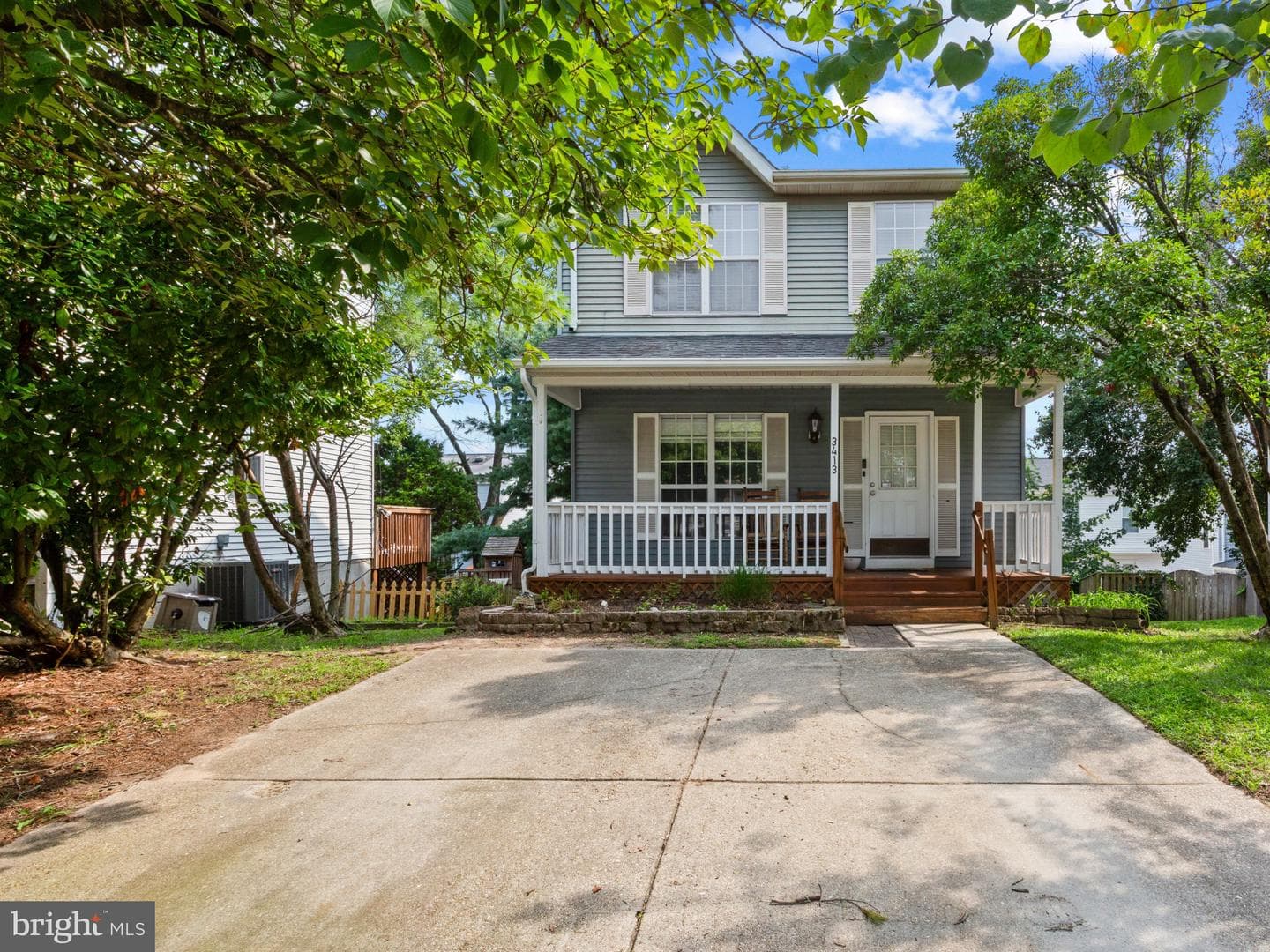 3413 HALIFAX COURT