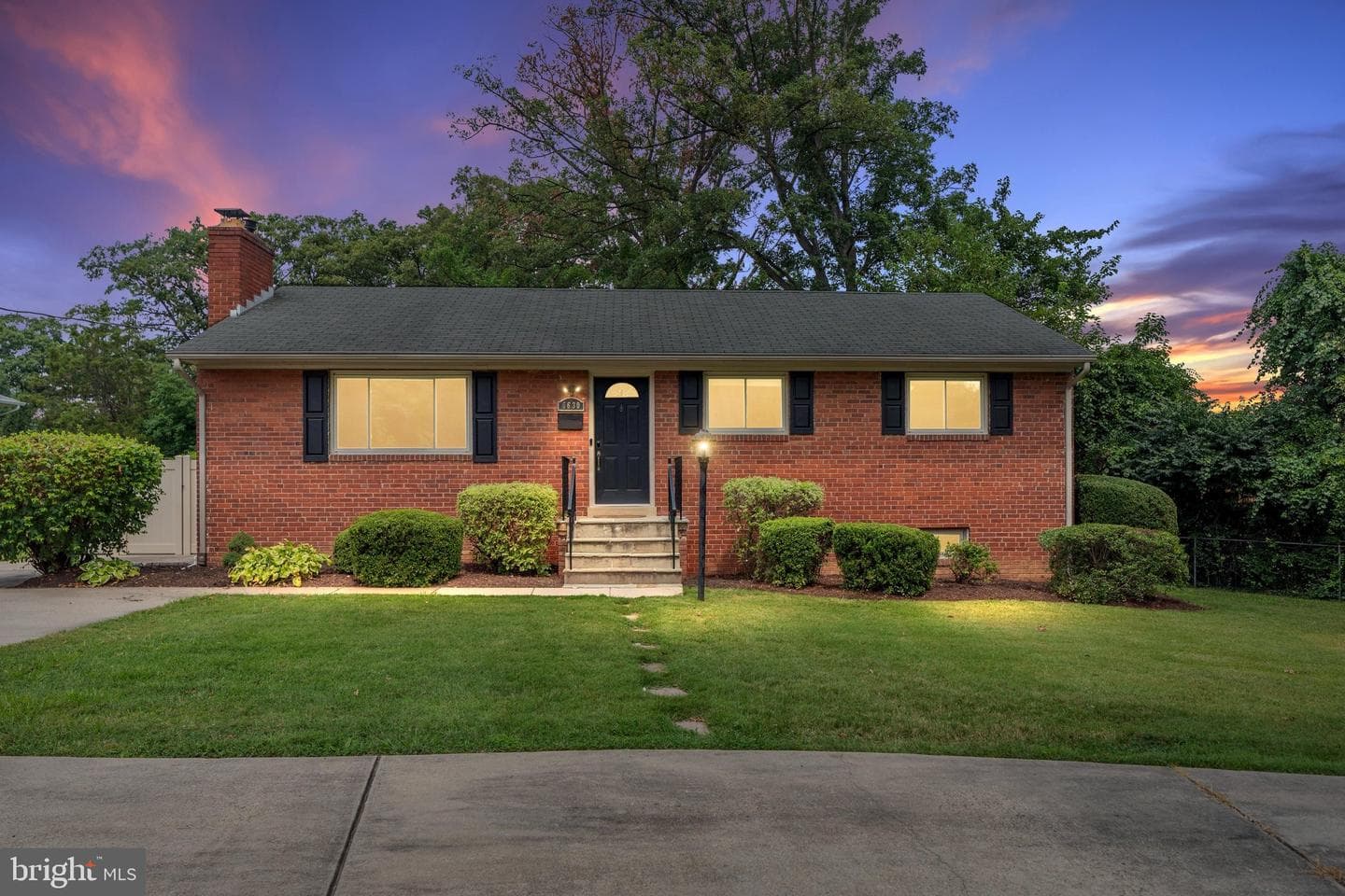 6630 S KINGS HIGHWAY